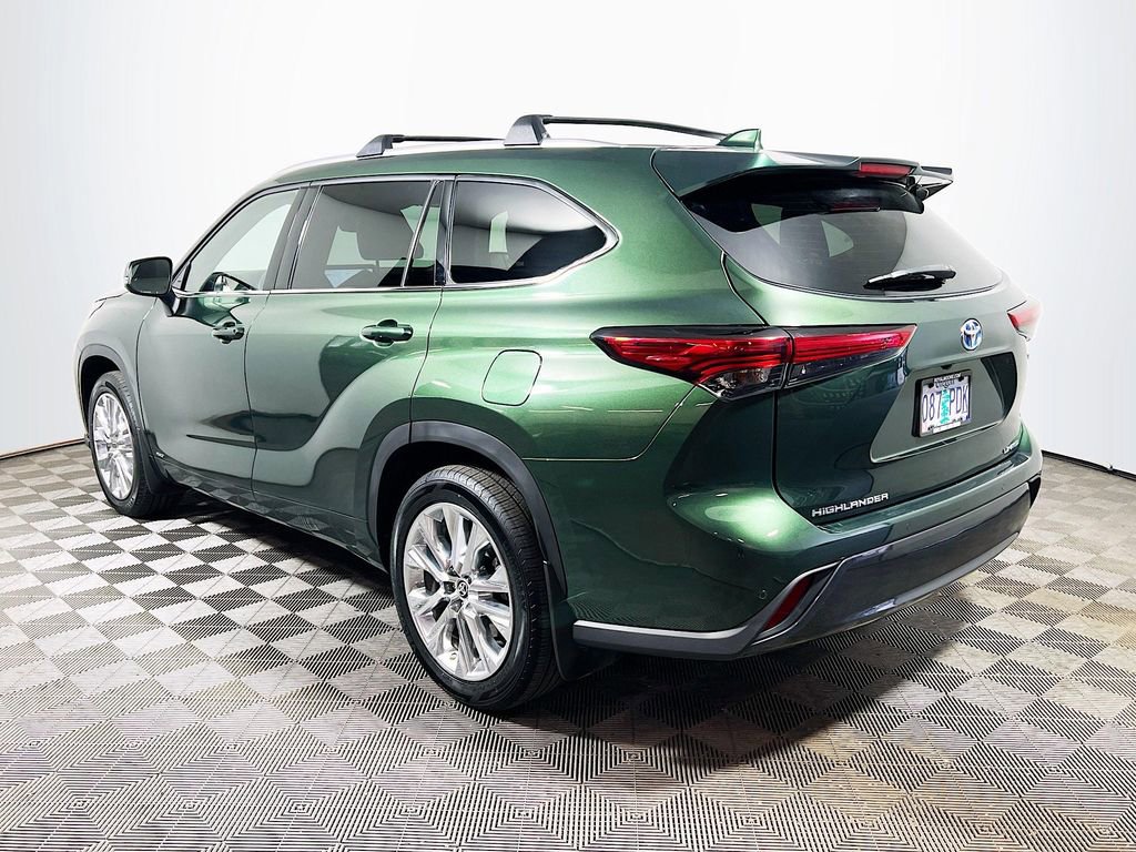 Used 2023 Toyota Highlander Limited image 6