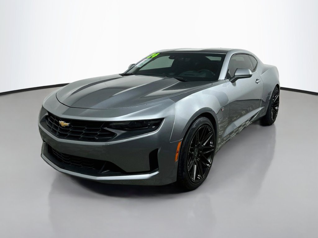 Used 2024 Chevrolet Camaro LT RWD image 7