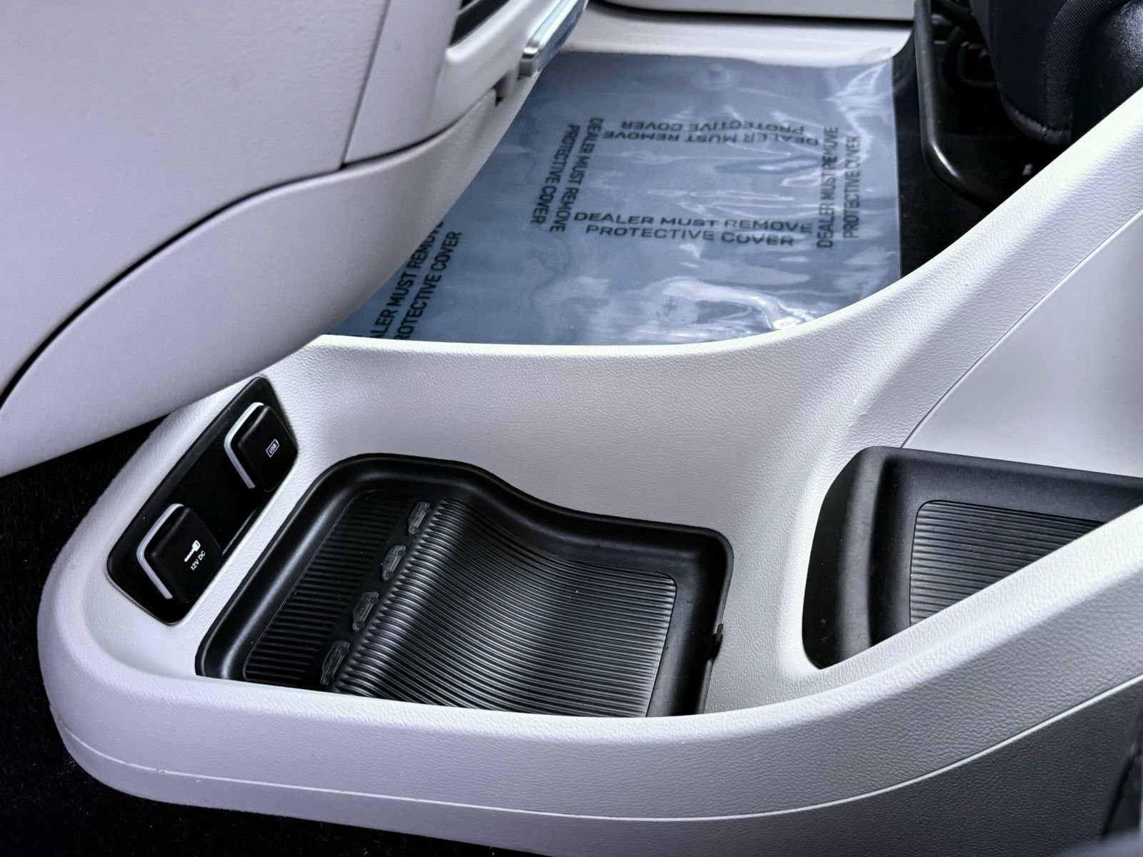 Used 2018 Chrysler Pacifica Touring-L image 47