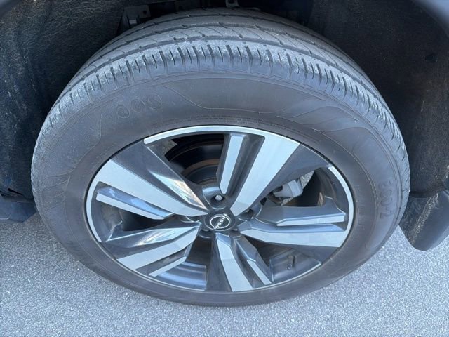 Used 2022 Nissan Rogue SL w/ SL Premium Package image 34