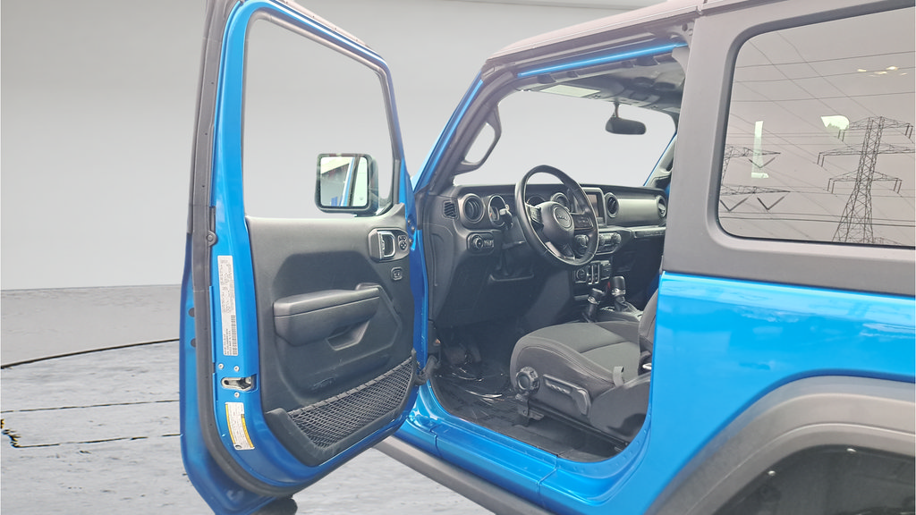 Used 2022 Jeep Wrangler Sport AWD/4WD image 9