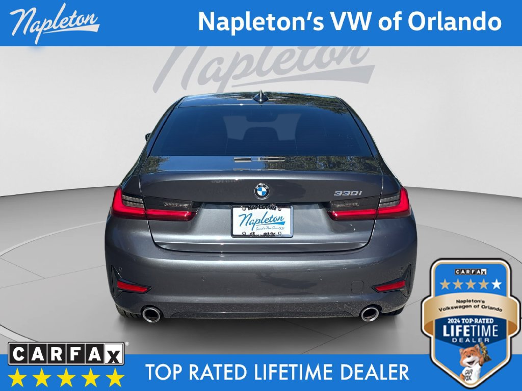 Used 2022 BMW 330i Sedan w/ Premium Package 2 RWD image 4