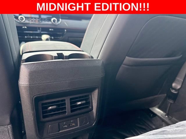 Used 2025 Chevrolet Colorado Z71 w/ Midnight Edition AWD/4WD image 16