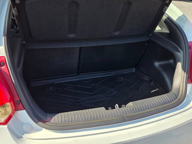 Used 2013 Hyundai Veloster w/ Tech Pkg FWD image 12