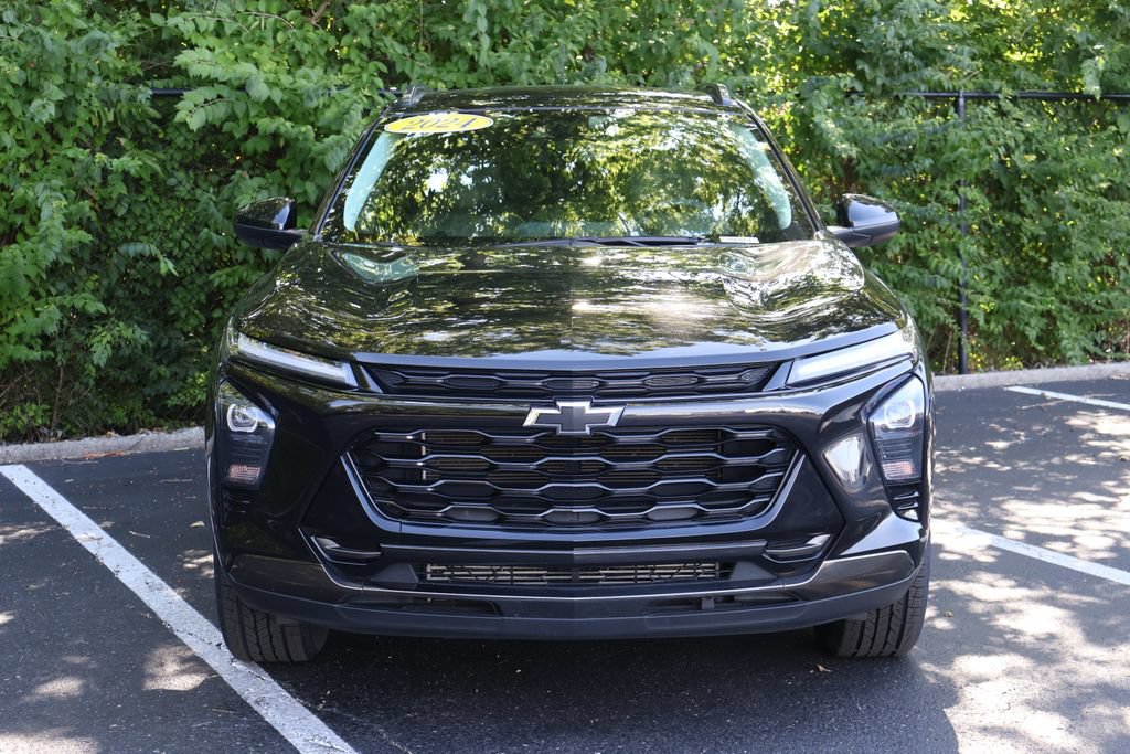 Certified 2024 Chevrolet Trax ACTIV FWD image 2