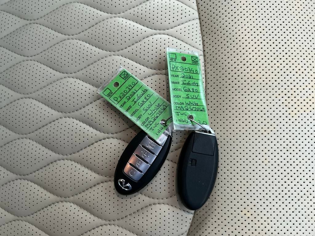 Used 2021 INFINITI QX80 Sensory w/ All-Season Package image 29