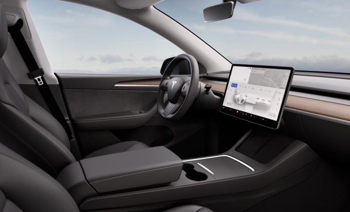 Certified 2023 Tesla Model Y Performance AWD/4WD image 3