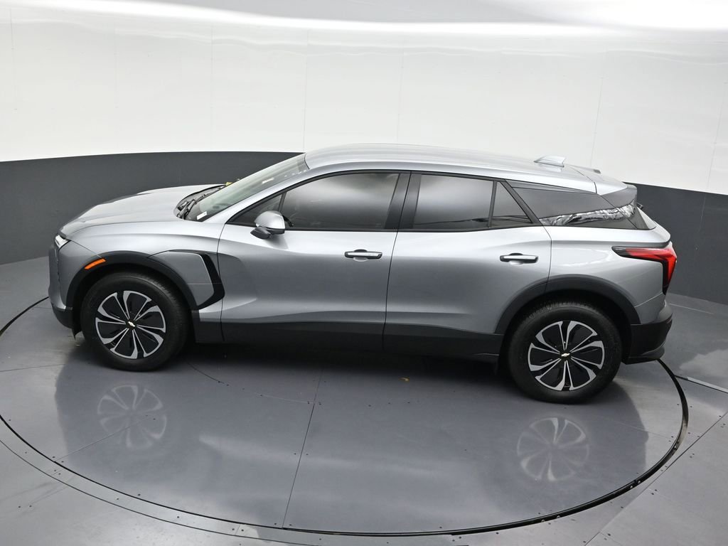 Used 2025 Chevrolet Blazer EV LT image 18