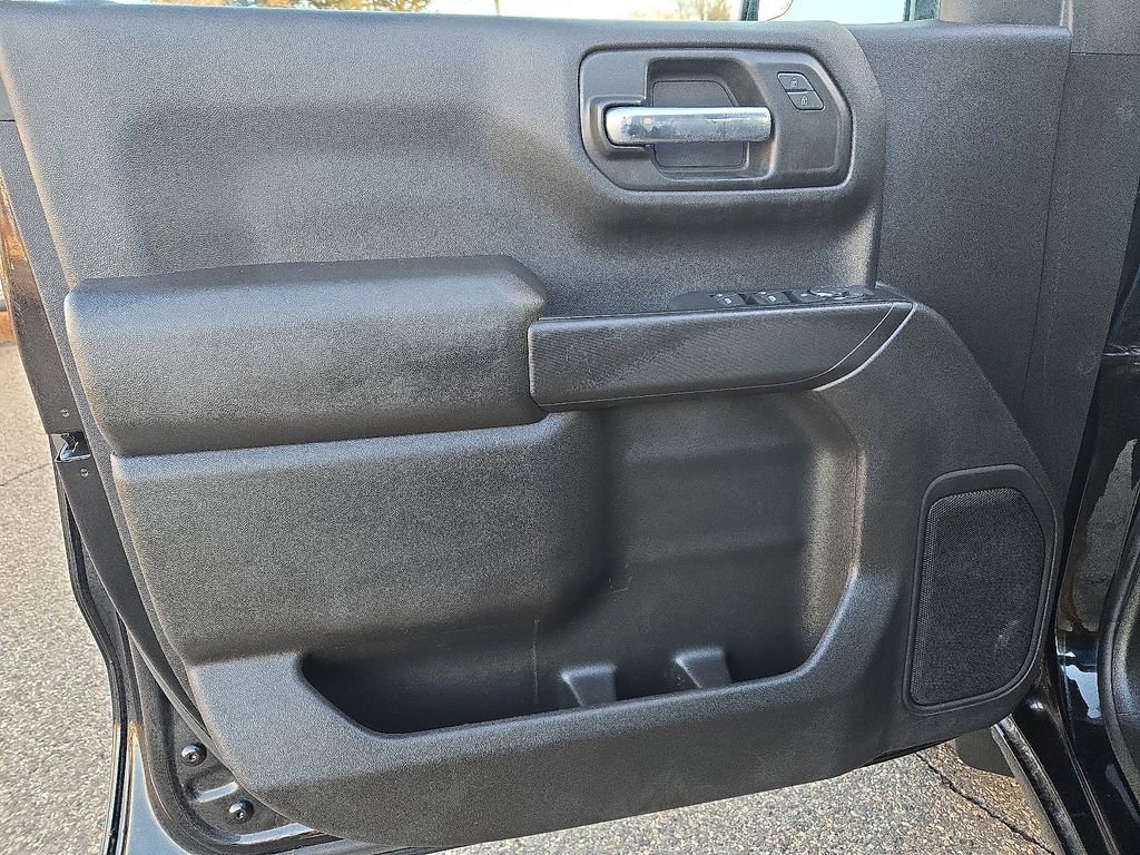 Used 2021 Chevrolet Silverado 1500 Custom image 16