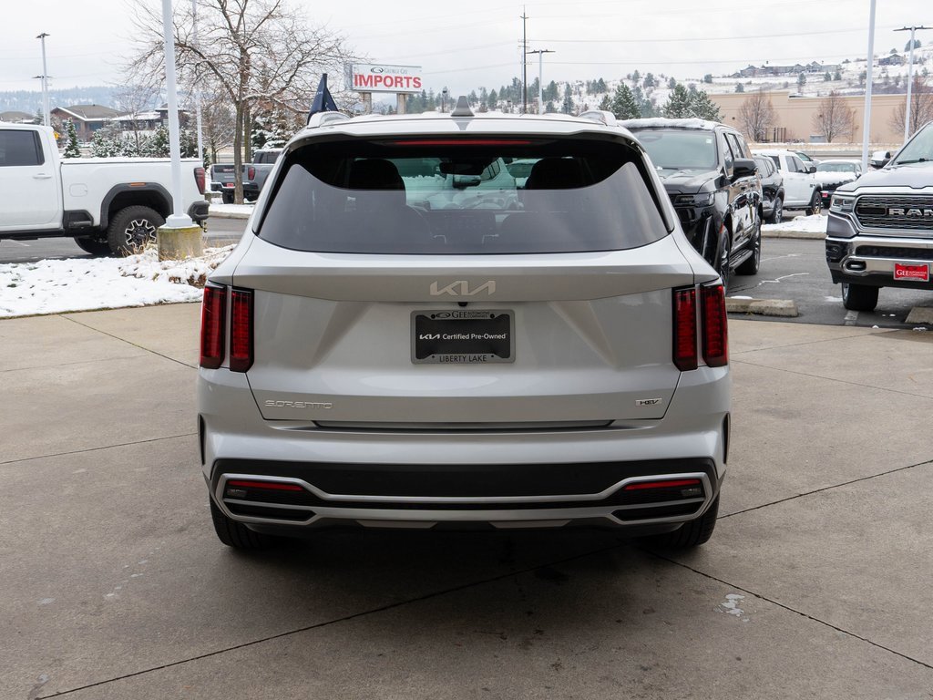 Certified 2023 Kia Sorento EX image 6