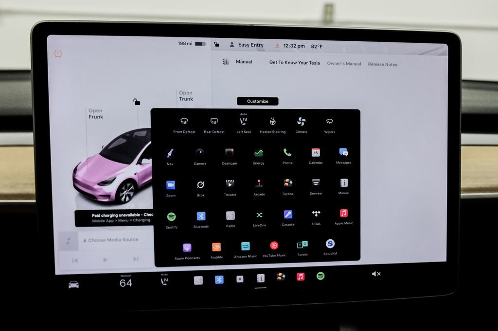 Used 2023 Tesla Model Y Long Range AWD/4WD image 25