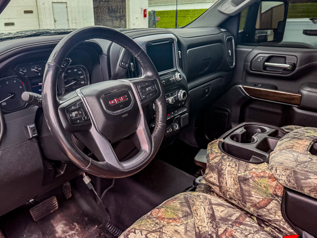 Used 2022 GMC Sierra 3500 SLE w/ SLE Convenience Package AWD/4WD image 7