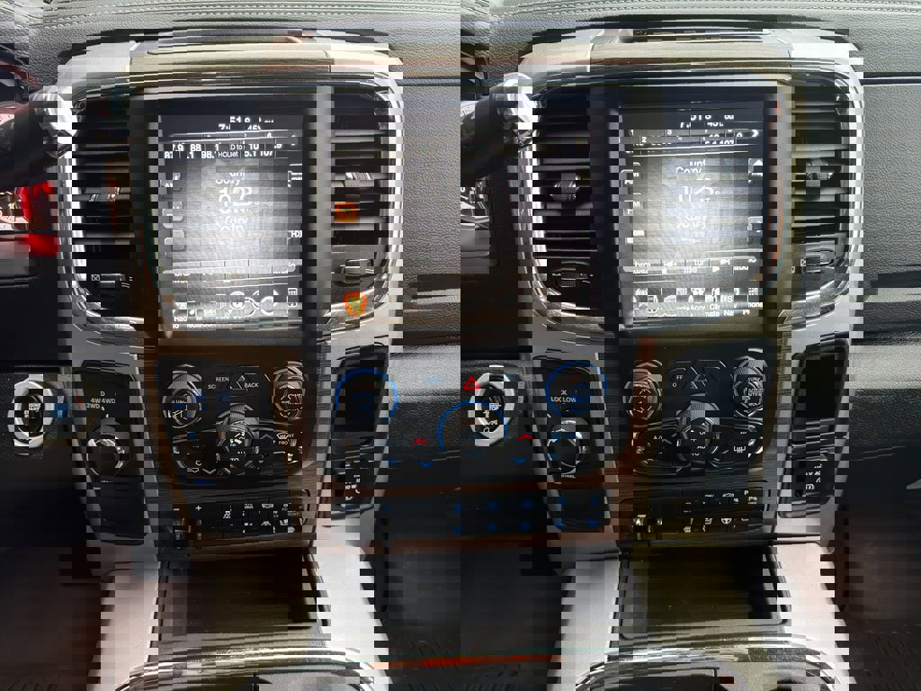 Used 2017 RAM 2500 Laramie w/ Convenience Group image 33