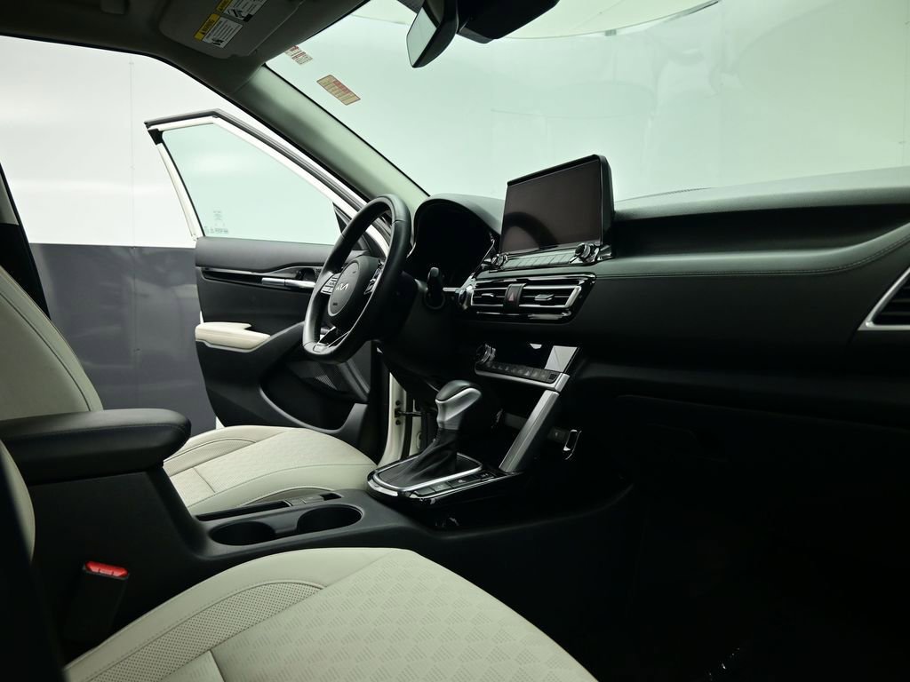 Used 2022 Kia Seltos SX image 63