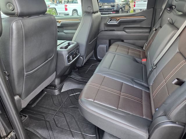 Used 2026 Chevrolet Silverado 1500 High Country w/ Midnight Edition AWD/4WD image 34