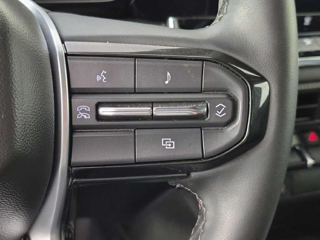 Certified 2023 Chevrolet Colorado LT RWD image 19