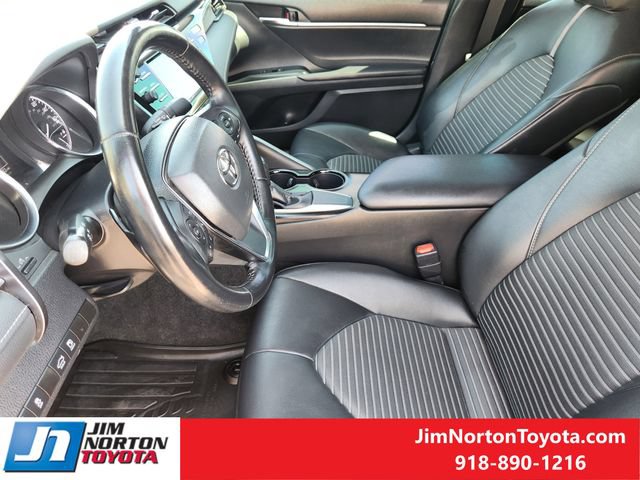 Used 2019 Toyota Camry SE w/ Convenience Package FWD image 14