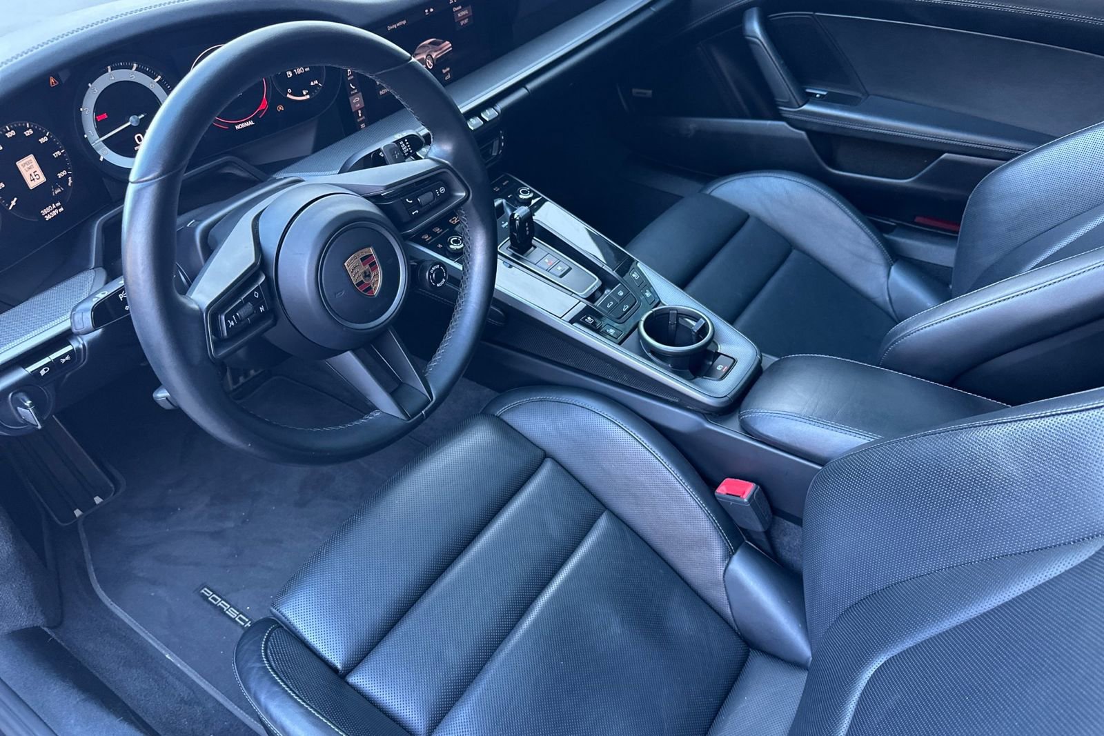 Certified 2020 Porsche 911 Carrera 4S image 4