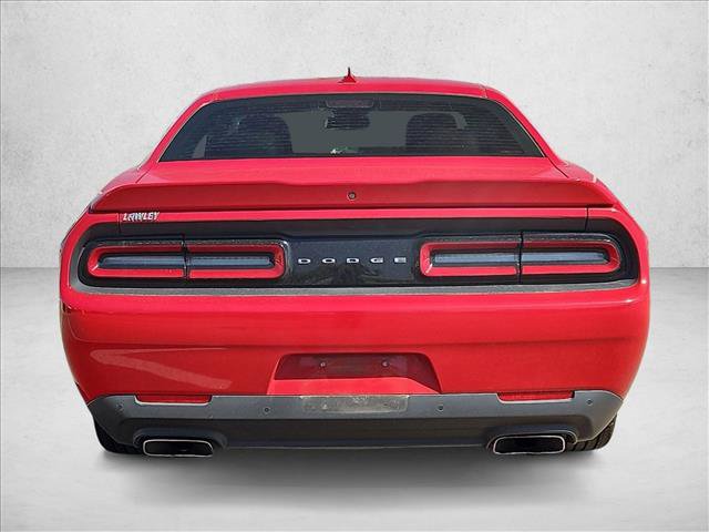 Used 2017 Dodge Challenger R/T w/ Driver Convenience Group RWD image 7