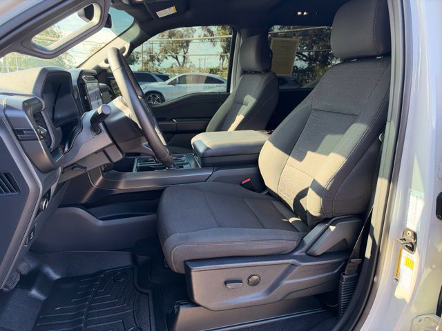 Used 2024 Ford F150 XLT w/ XLT Black Appearance Package RWD image 13