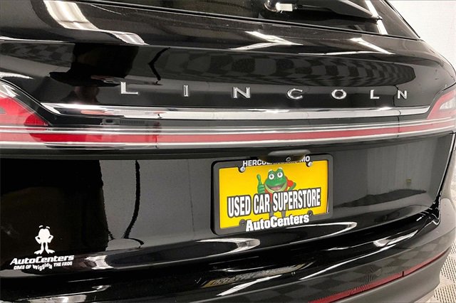 Used 2023 Lincoln Nautilus Reserve w/ Monochromatic Package image 8