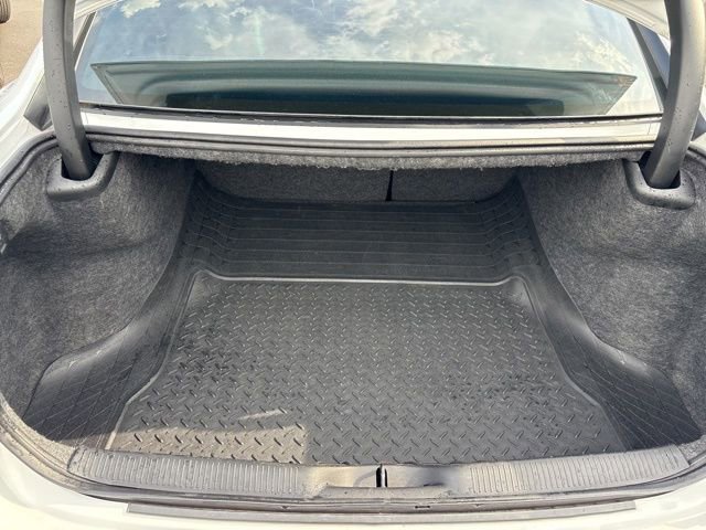 Used 2020 Dodge Charger SXT w/ Leather Interior Group RWD image 5