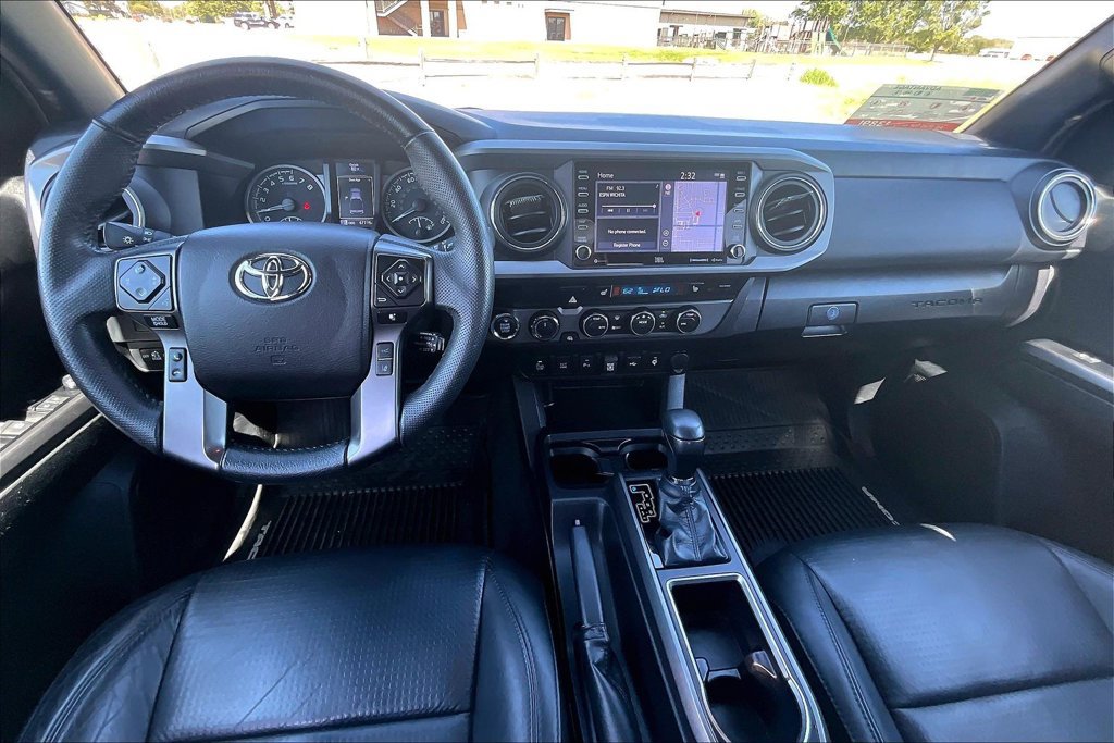 Used 2023 Toyota Tacoma TRD Off-Road w/ TRD Premium Off Road Package AWD/4WD image 13