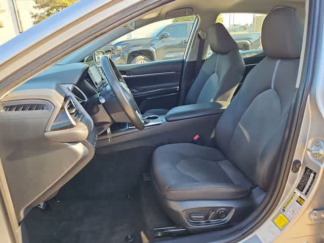 Used 2022 Toyota Camry LE FWD image 14