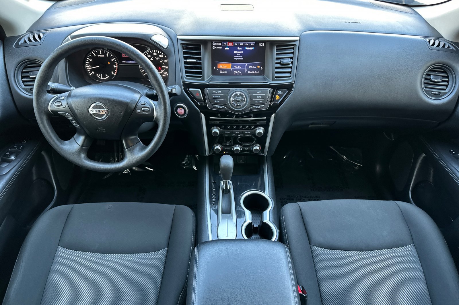 Used 2019 Nissan Pathfinder S image 15