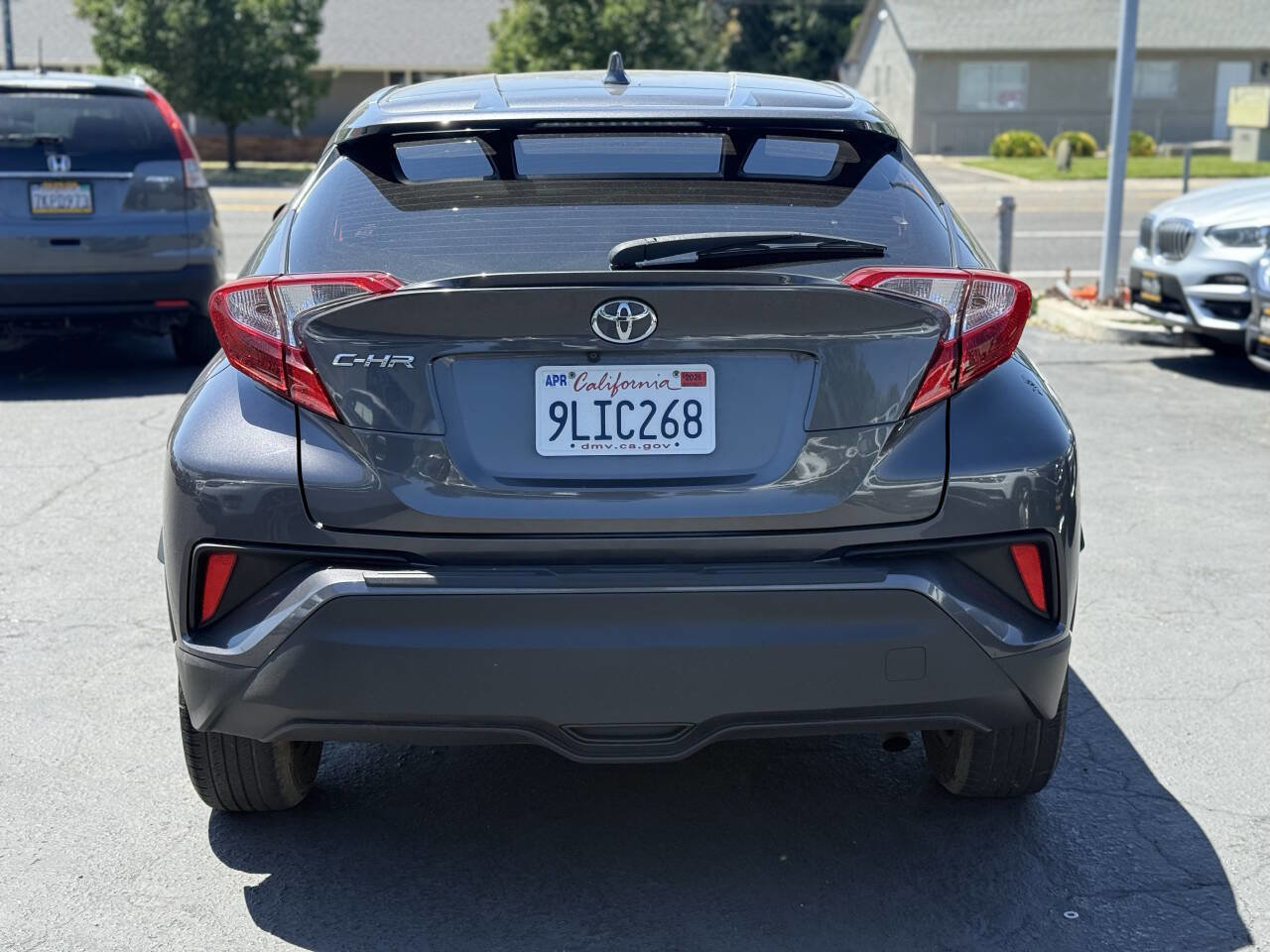Used 2019 Toyota C-HR LE FWD image 5
