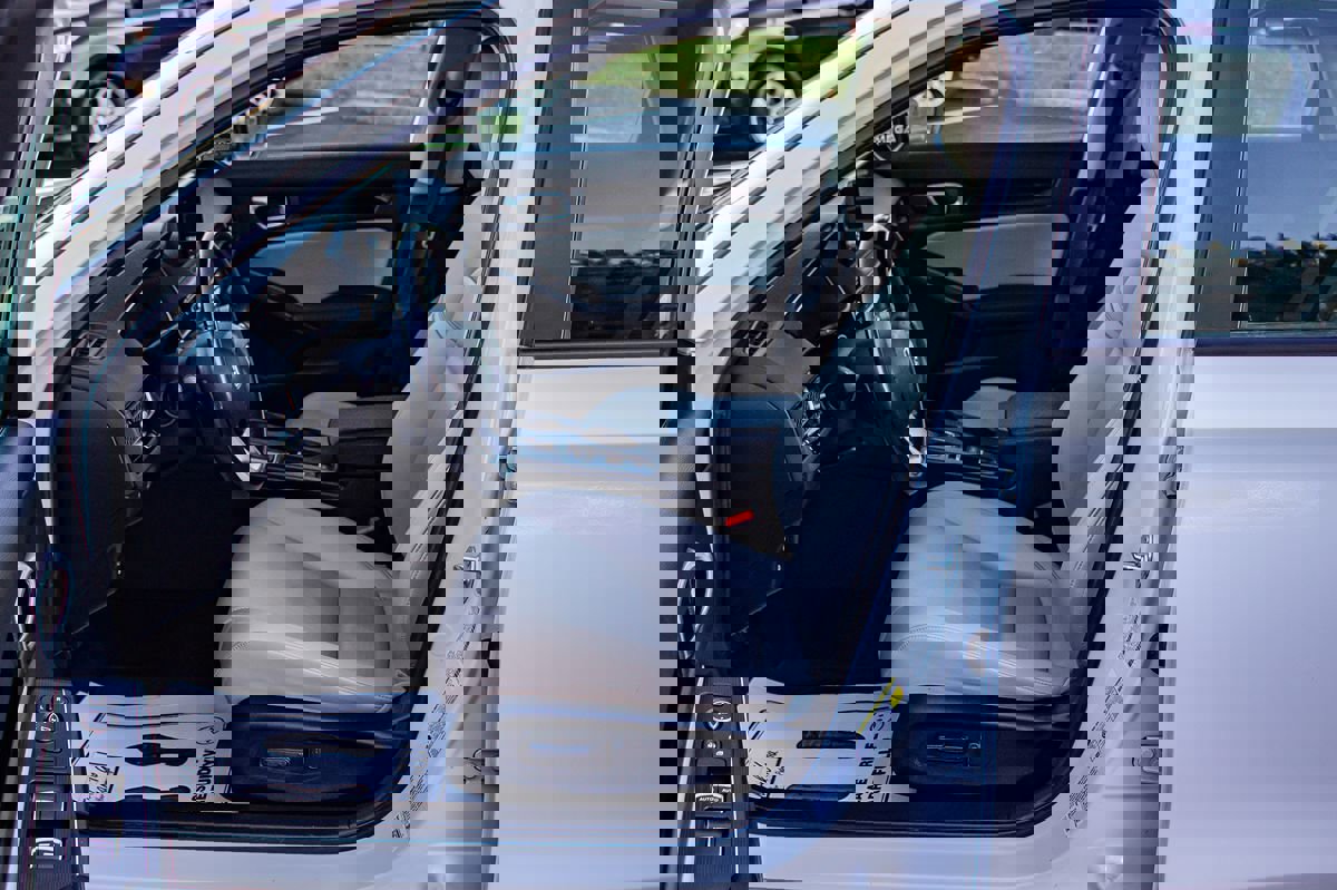 Used 2023 Honda Civic Touring image 12