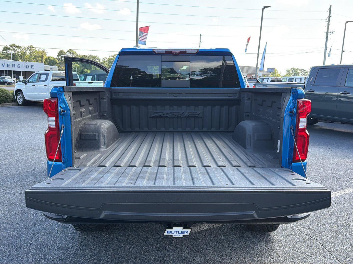 Used 2022 Chevrolet Silverado 1500 ZR2 w/ Technology Package AWD/4WD image 38