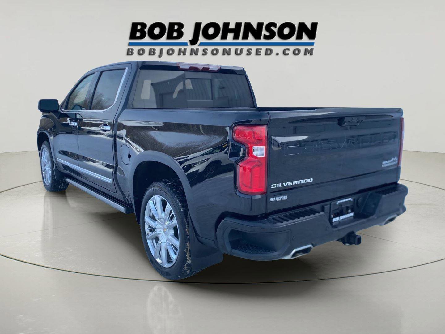 Used 2023 Chevrolet Silverado 1500 High Country w/ High Country Premium Package image 5