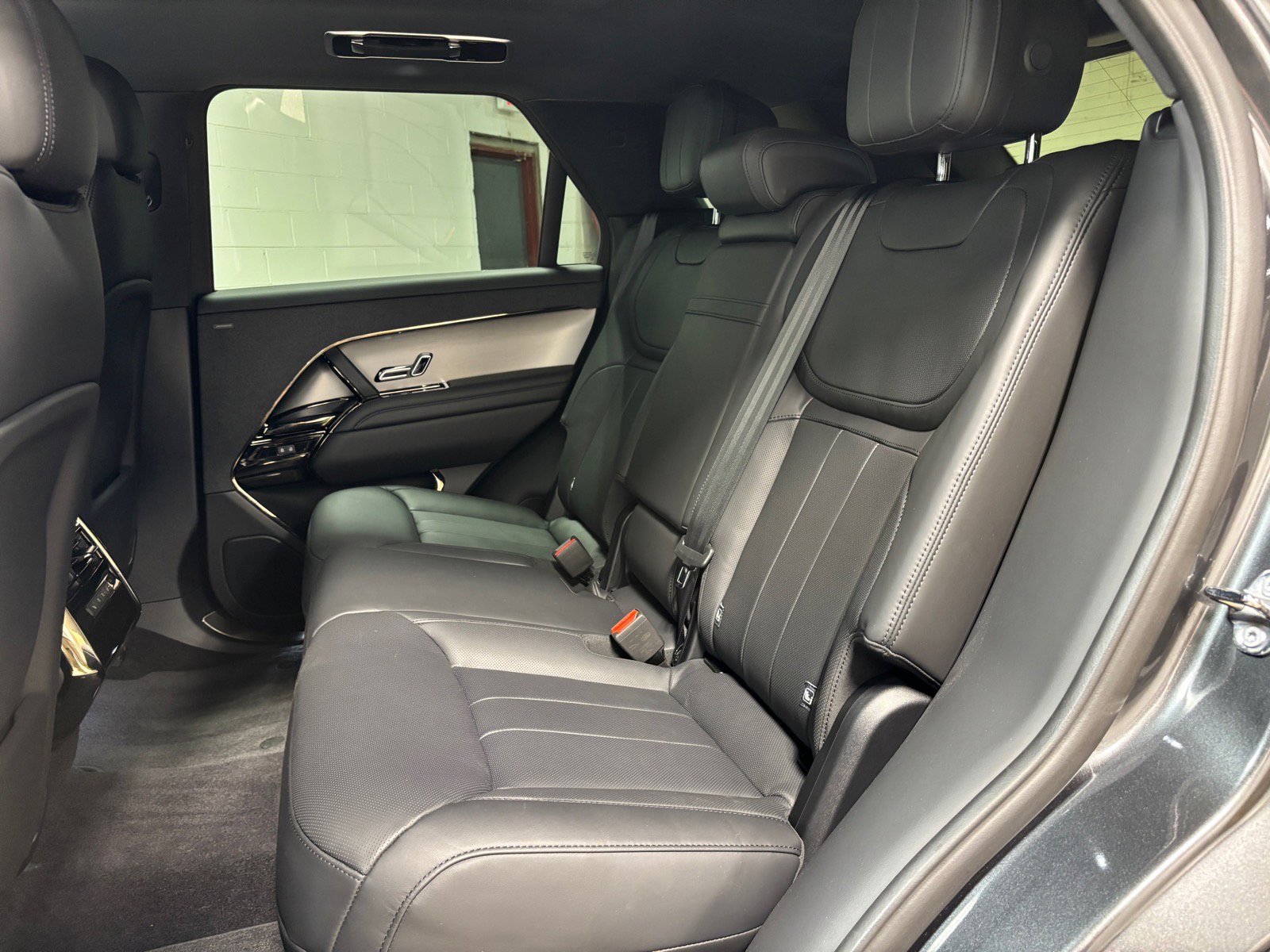 Used 2024 Land Rover Range Rover Sport Dynamic SE AWD/4WD image 27