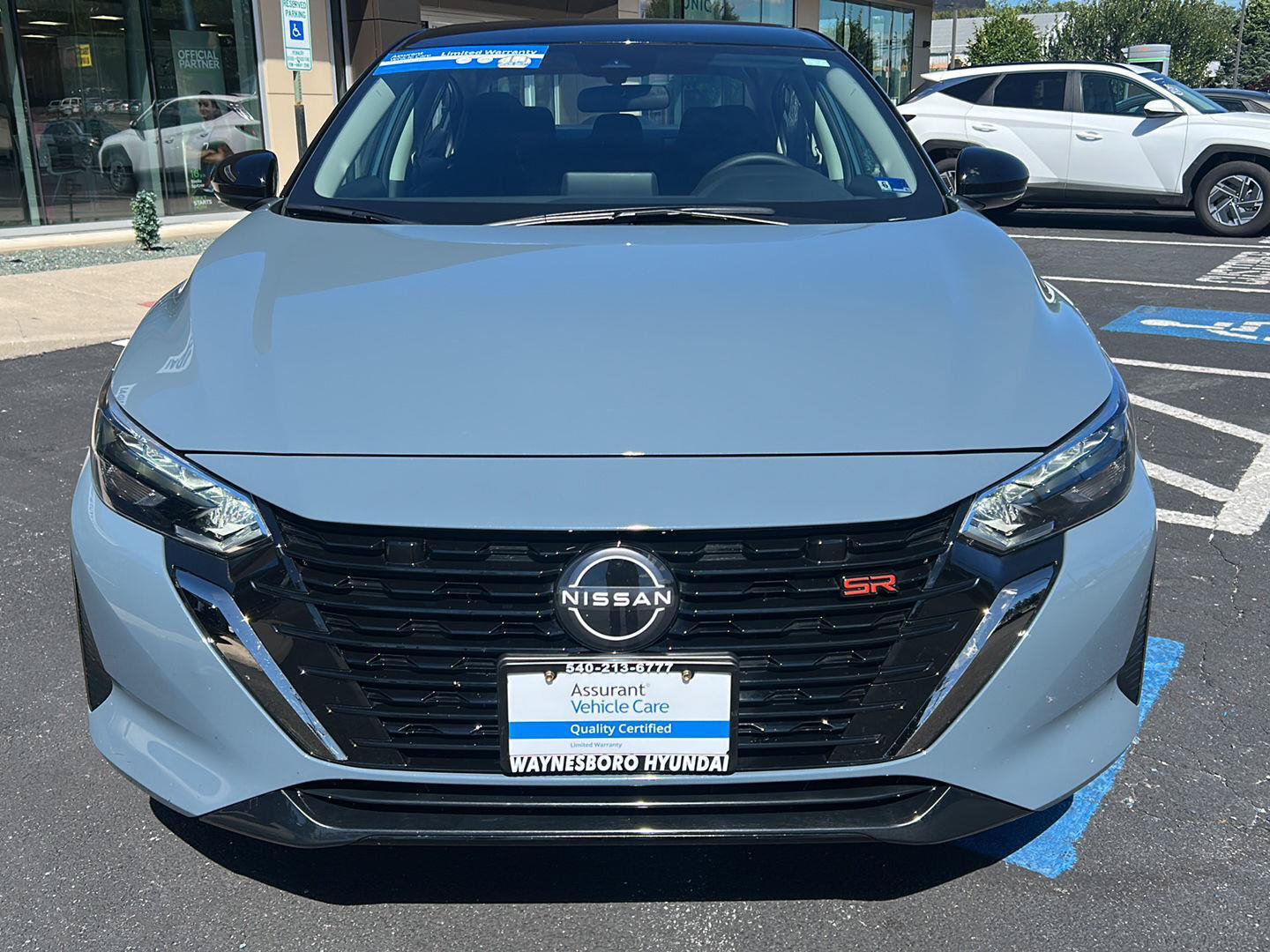 Used 2025 Nissan Sentra SR FWD image 10