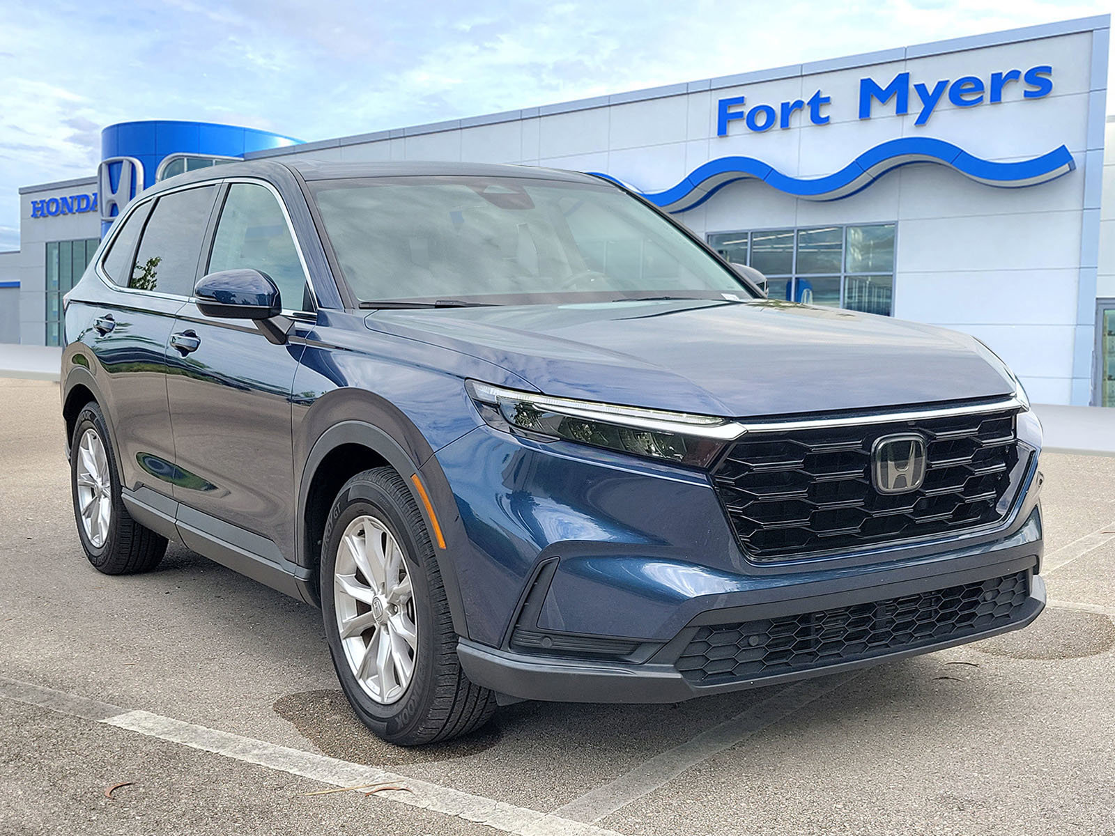 Used 2024 Honda CR-V EX-L image 1