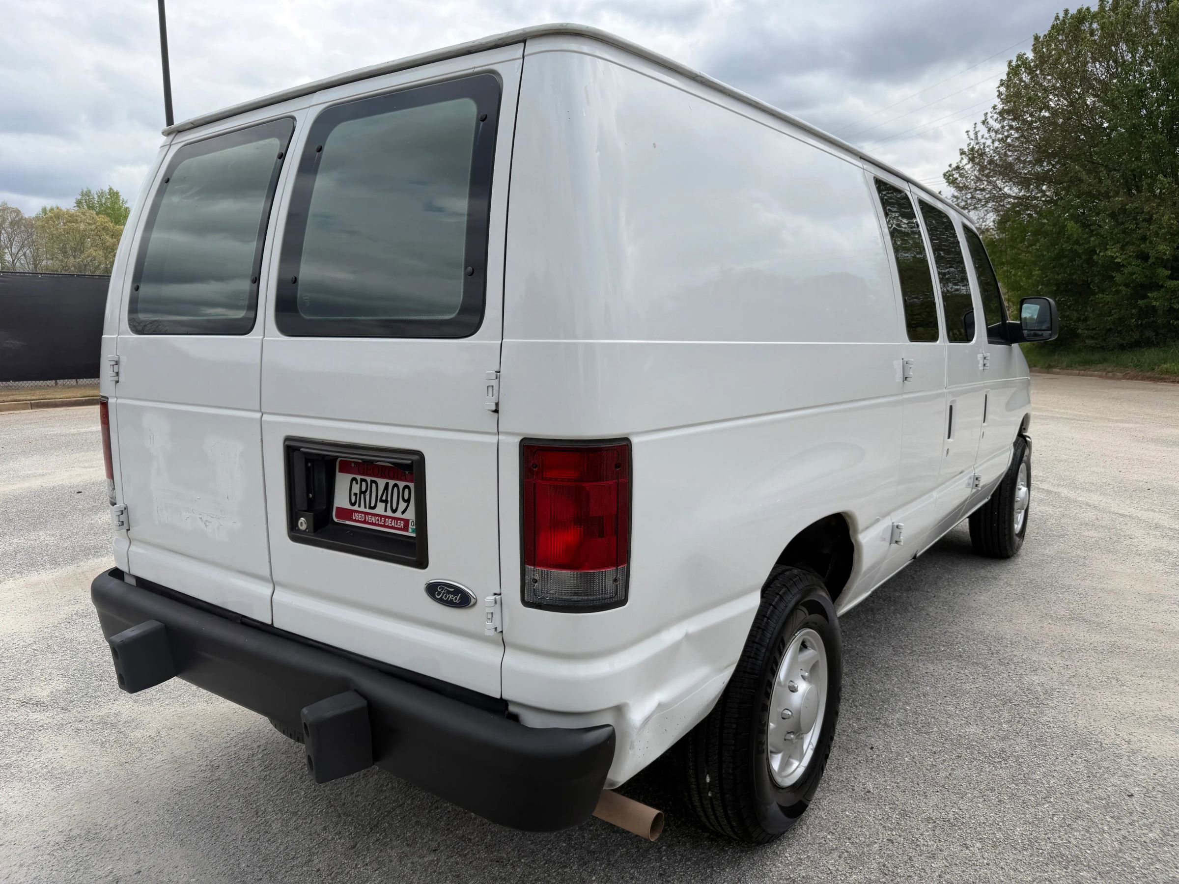 Used 2013 Ford E-250 and Econoline 250 w/ PWR Group image 5