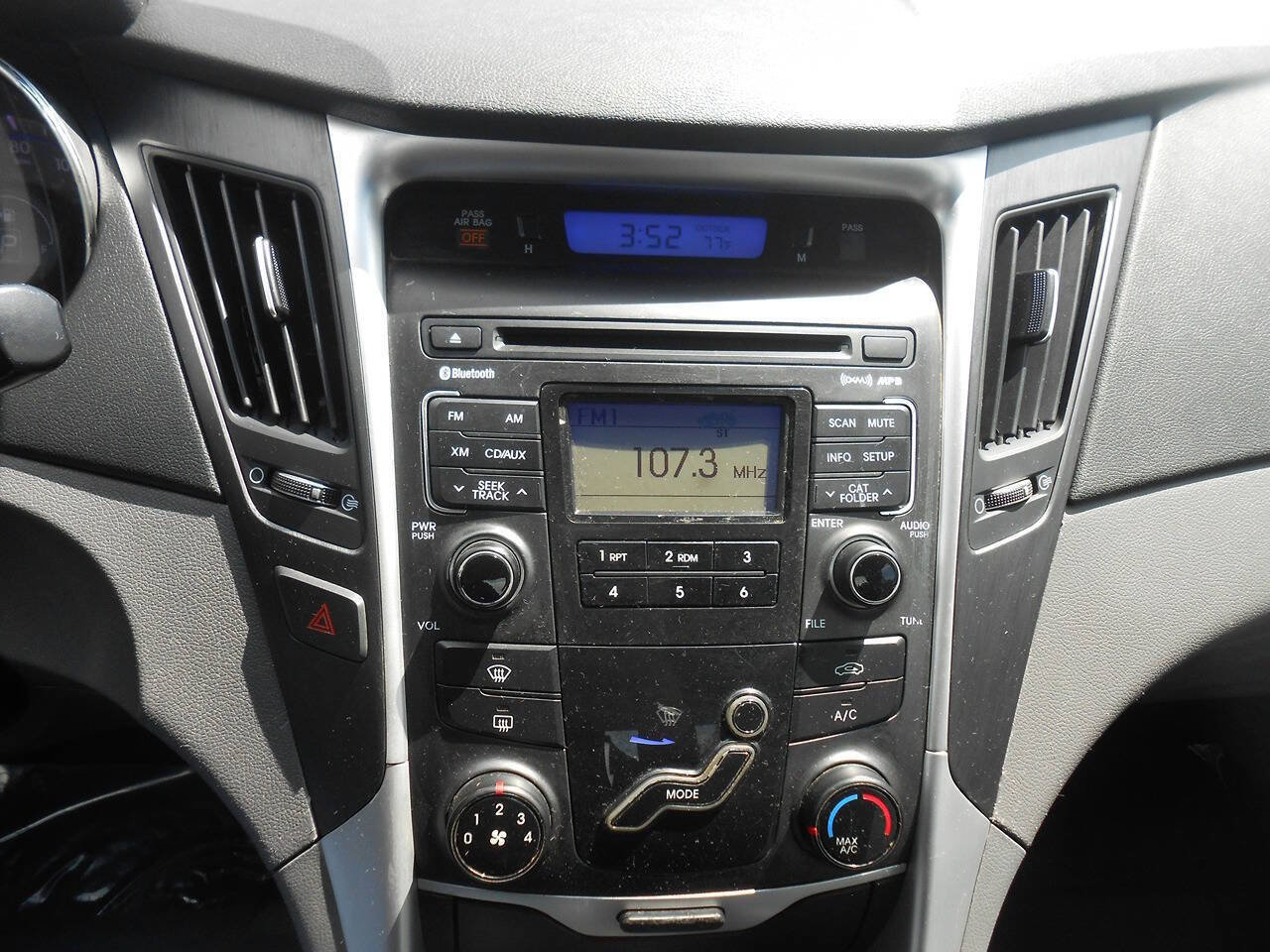 Used 2011 Hyundai Sonata GLS w/ Popular Equipment Pkg 2 FWD image 12