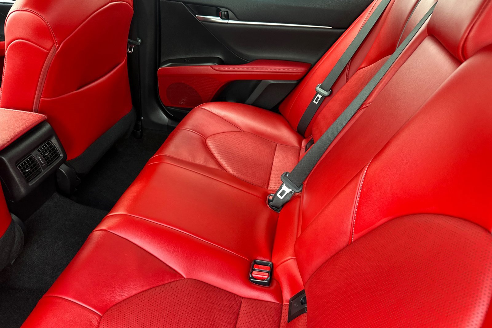 Used 2024 Toyota Camry XSE image 12