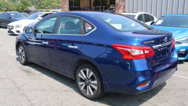 Used 2019 Nissan Sentra SV w/ Special Edition Package FWD image 5