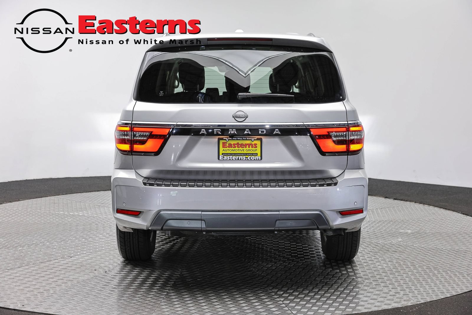 Used 2023 Nissan Armada SV AWD/4WD image 6