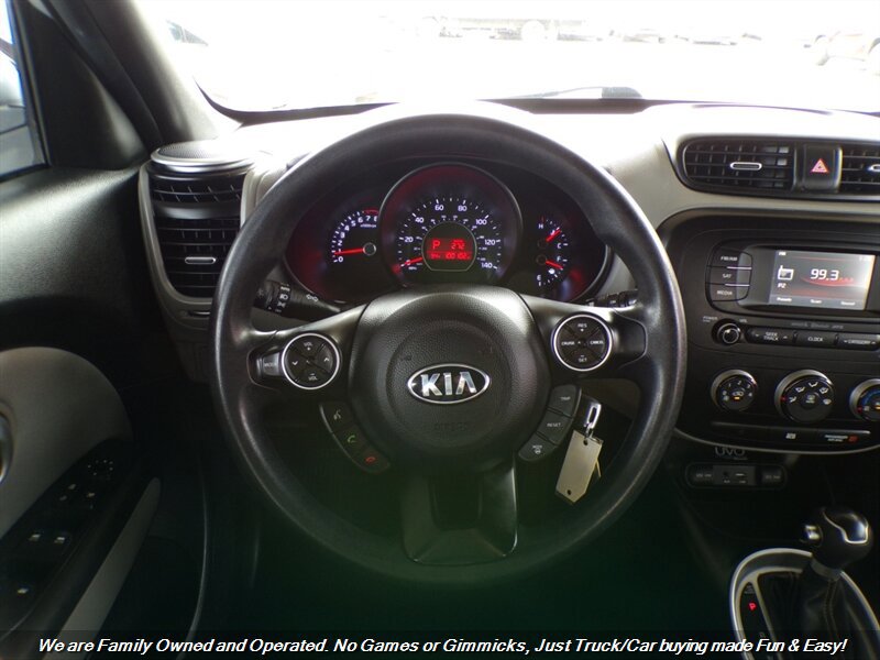 Used 2015 Kia Soul + FWD image 14