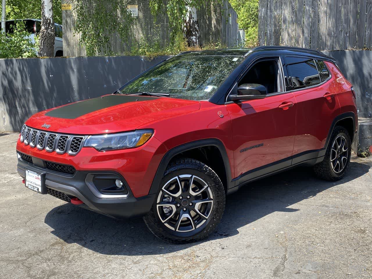 Used 2025 Jeep Compass Trailhawk
