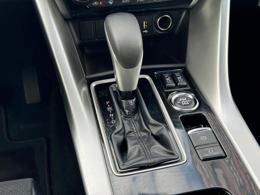 Used 2024 Mitsubishi Eclipse Cross SE image 36