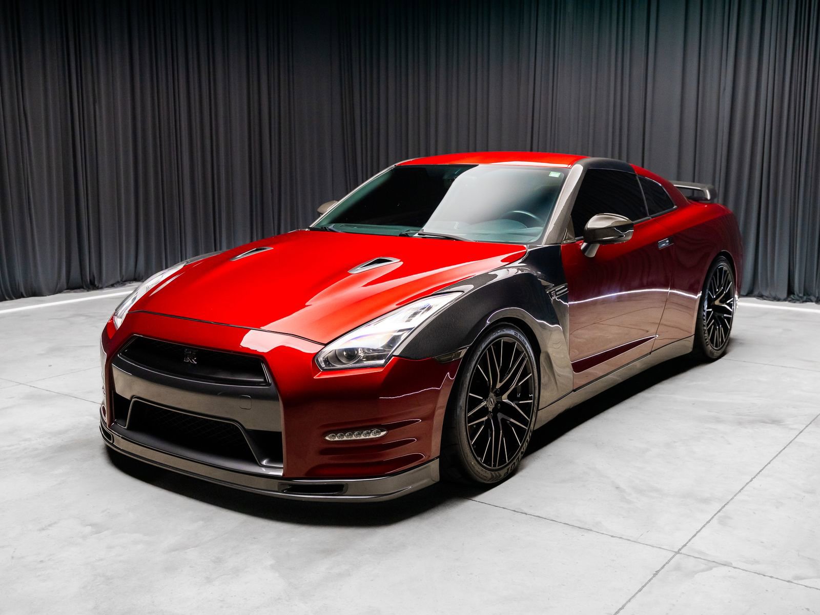 Used 2014 Nissan GT-R Premium AWD/4WD image 24