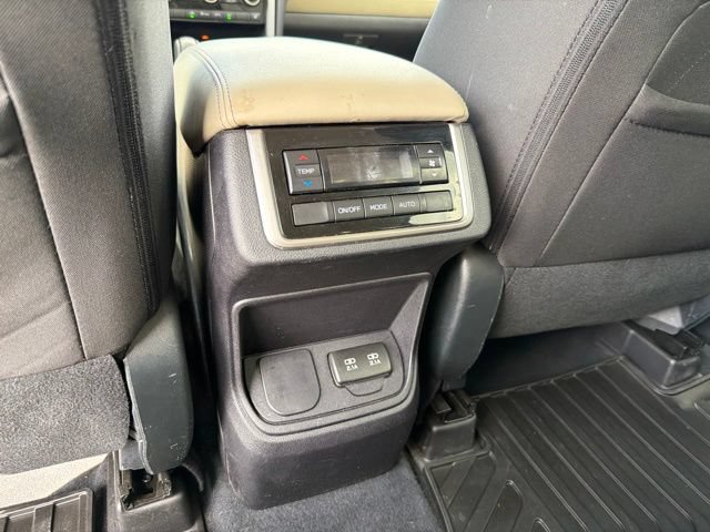 Used 2021 Subaru Ascent Premium w/ Convenience Package AWD/4WD image 28