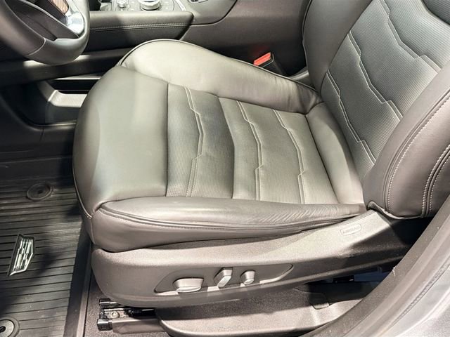 Used 2024 Cadillac XT6 Sport w/ Platinum Package image 19