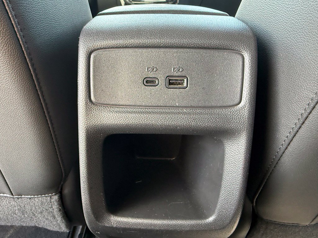 Used 2025 Chevrolet Trax LT FWD image 14