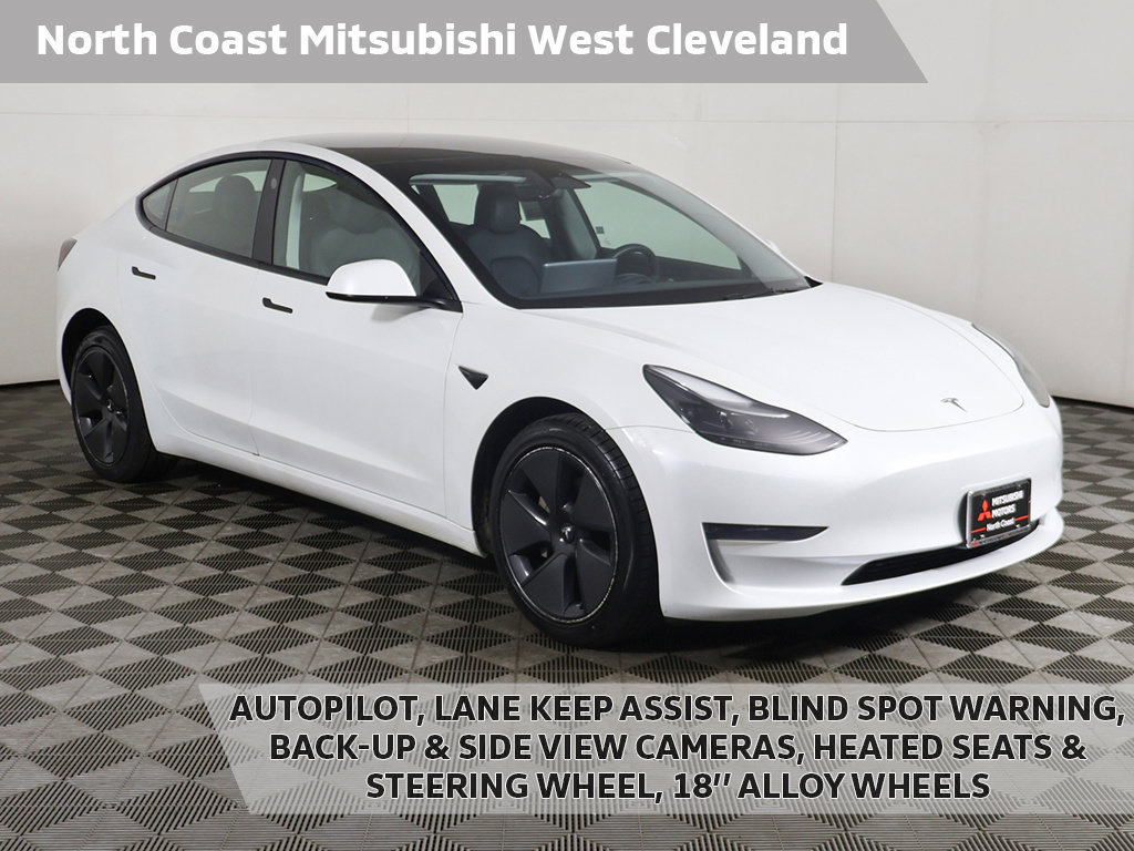 Used 2023 Tesla Model 3 Standard Range RWD image 1