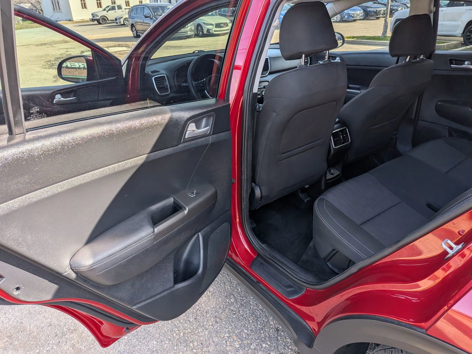 Used 2021 Kia Sportage LX image 19